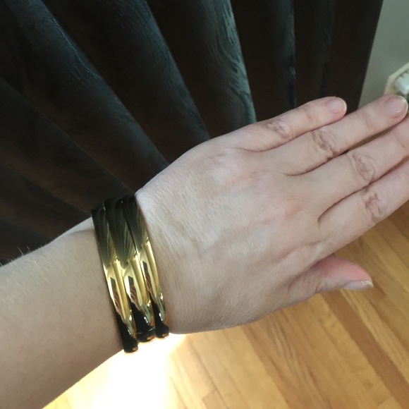 18K Gold Plated Bangle Bracelets - Picture 3 of 8